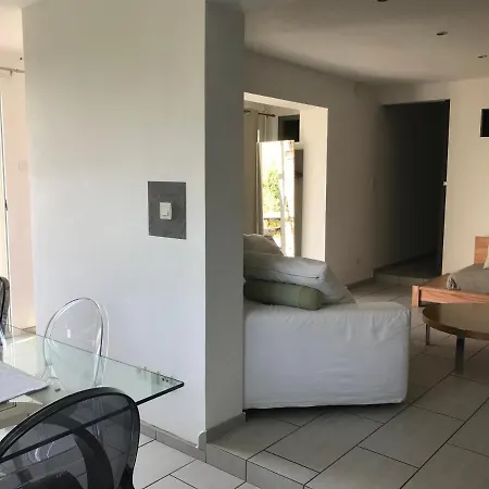 Charmant Rez De Avec Vue Imprenable Et Piscine Apartman *