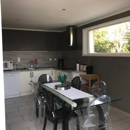 Charmant Rez De Avec Vue Imprenable Et Piscine Lejlighed *