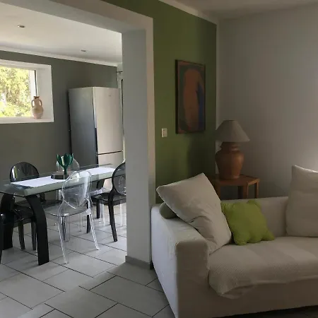 Charmant Rez De Avec Vue Imprenable Et Piscine *